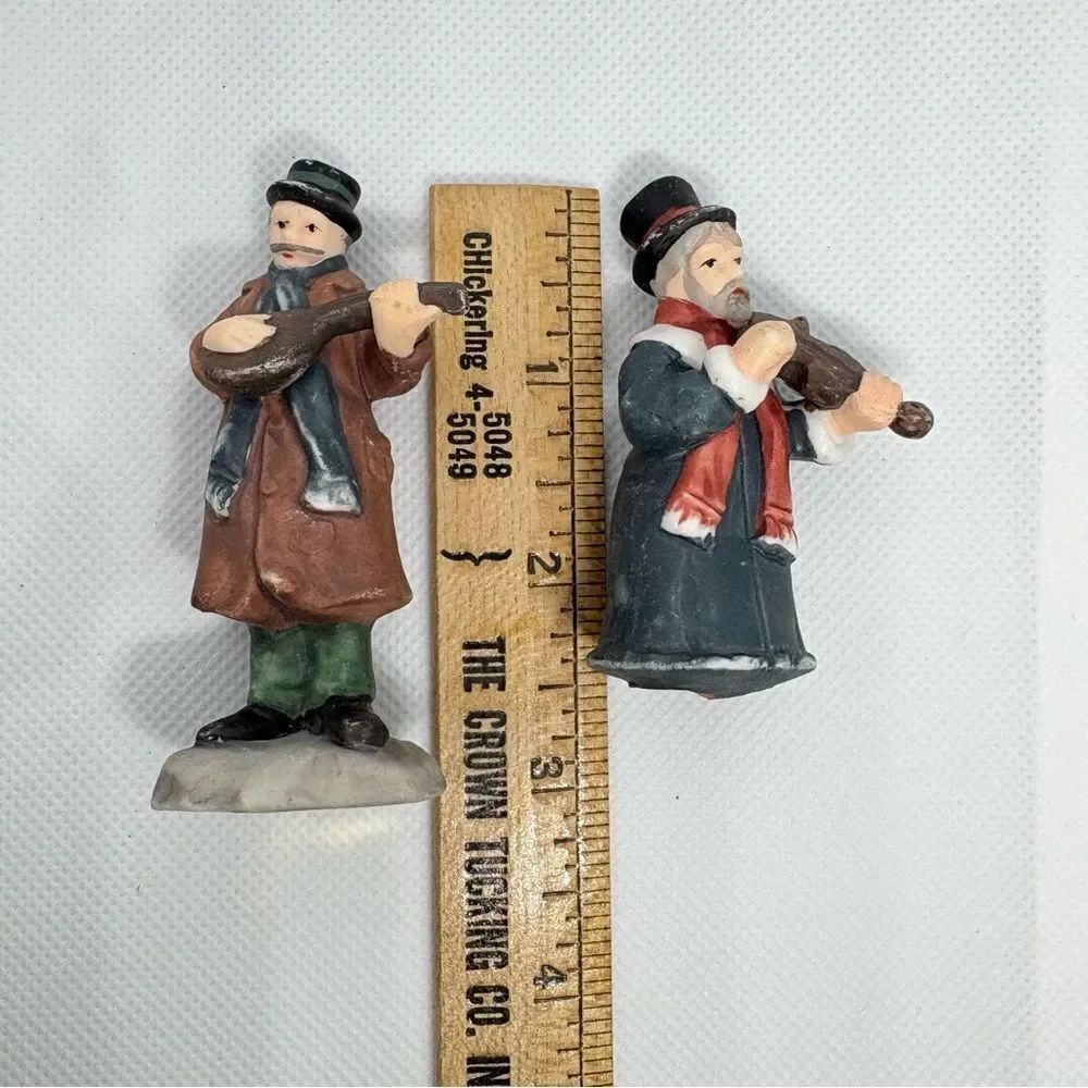 Vintage Lemax Victorian style Holiday Carolers Figurine Set of 4 - Picture 4 of 12